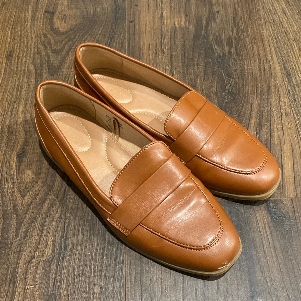 Old Navy Tan Leather Loafers